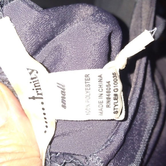 Trinity women's grey halter top with ruffles sz small New - Picture 11 of 17